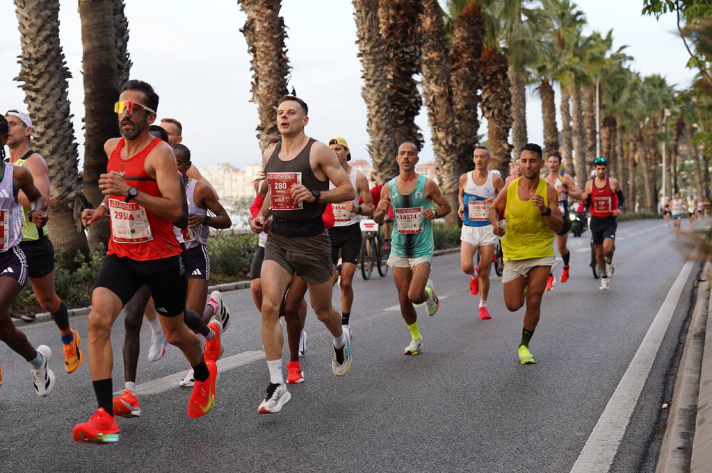 Bieg z grupą PRO na połowie maratonu Malaga