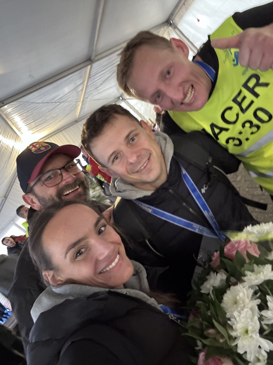 Tomasz Dzięcioł z podopiecznymi po półmaratonie Spijkenisse