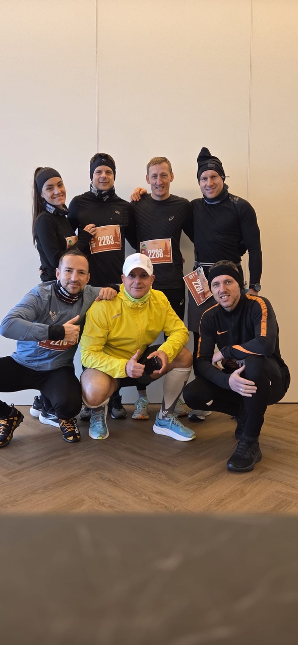 Grupa PaceLab przed startem trialu w Ameroengen - 7 osób