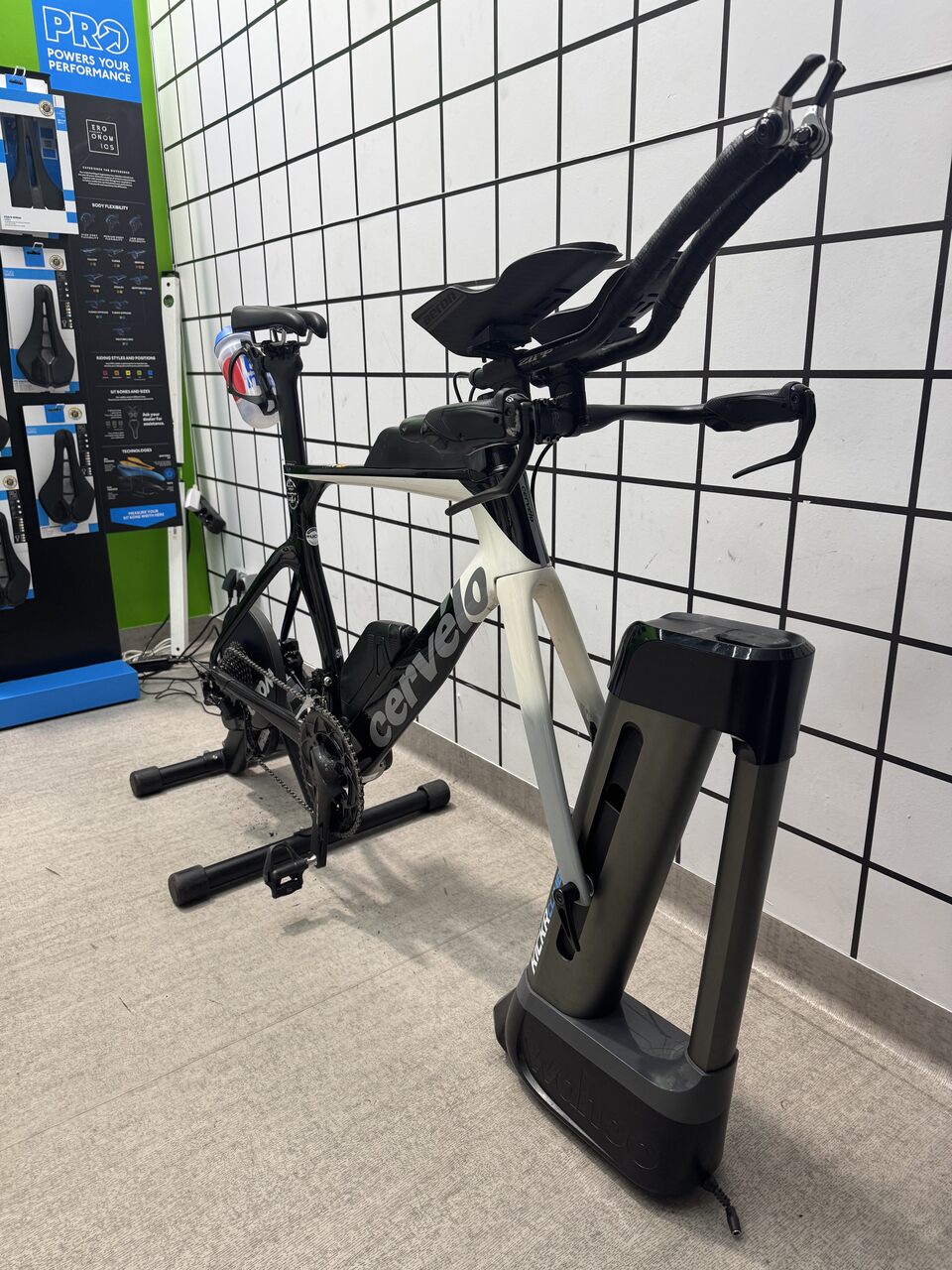 Rower Cervelo TT podczas bikefittingu